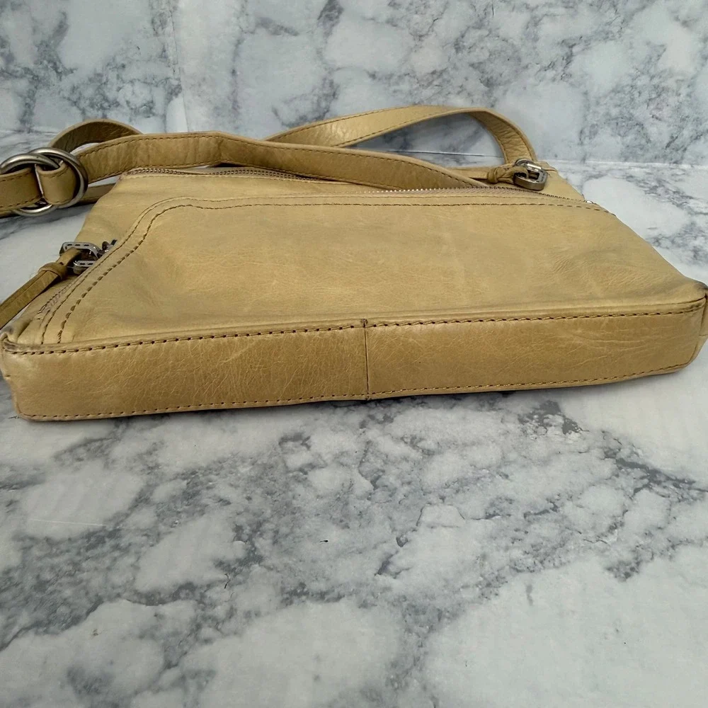 Hobo‎ The Original Crossbody Bag Small Tan Leather Tassel Zip Multi Pocket